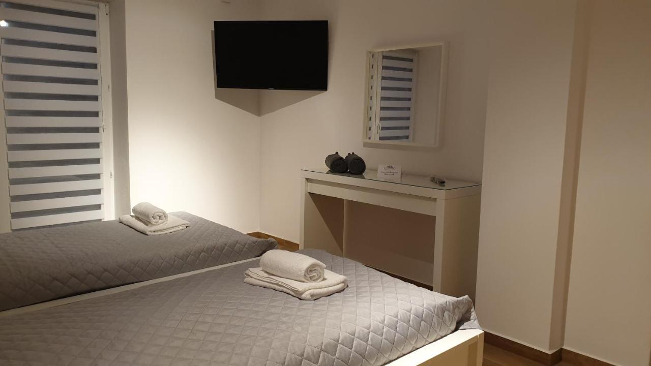 Dom Pod Groniem Hotell Rzyki Exteriör bild