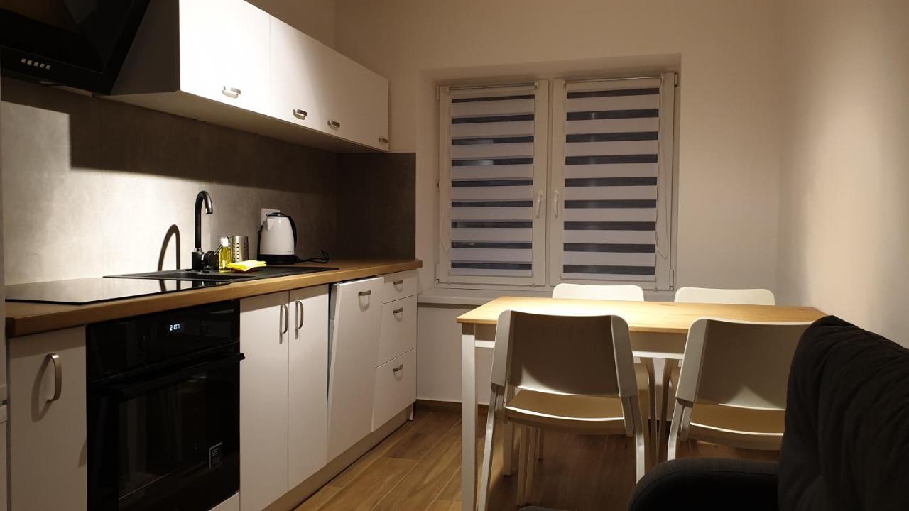 Dom Pod Groniem Hotell Rzyki Exteriör bild