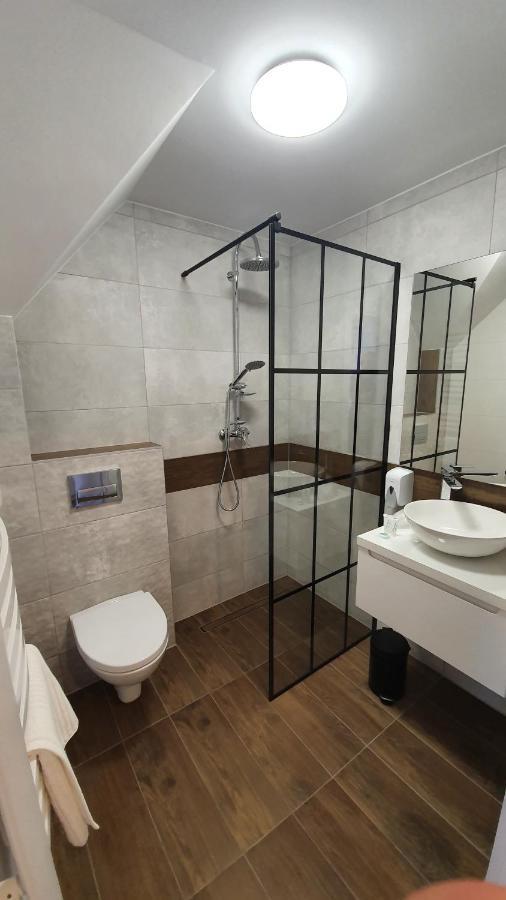 Dom Pod Groniem Hotell Rzyki Exteriör bild